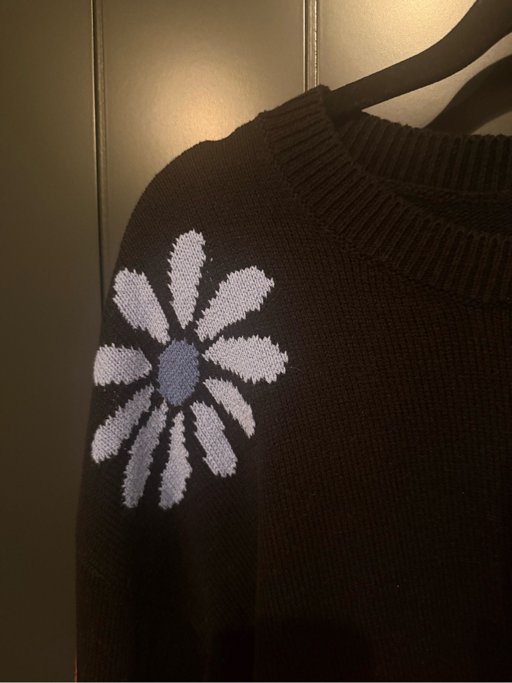 🌺 Rails Zoey Hibiscus Black Floral Knit Crewneck Sweater 🌺 - Picture 10 of 15